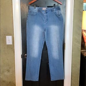 Chico’s size 2 short jeans L 12-14